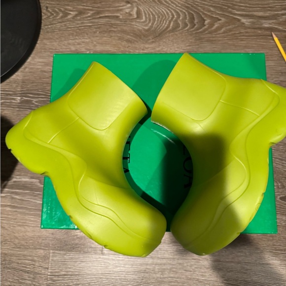 Bottega Veneta Shoes - Bottega Veneta Lime Green Ankle Boots